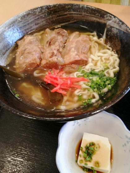 ★久しぶりに与那原に来たついでに、えびす(恵比寿?)そばでランチ ★久しぶりに与那原に来たついでに、えびす(恵比寿?)そばでランチ