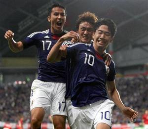 昨夜はスポーツ三昧