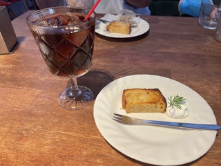 美味しい食事と楽しいおしゃべり 美味しい食事と楽しいおしゃべり