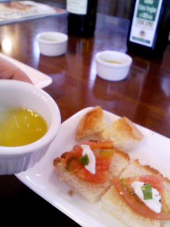 オリーブオイル専門店 「Olive House(オリーブハウス)」
