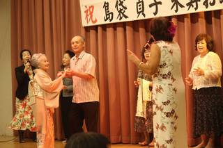 大先輩が88歳の祝宴が開かれる 大先輩が88歳の祝宴が開かれる