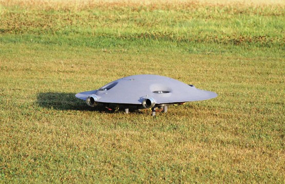 【UFO】この形が今後の航空機スタンダードになるのかもしれない。