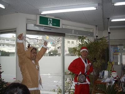 事務所にサンタがやって来た!!