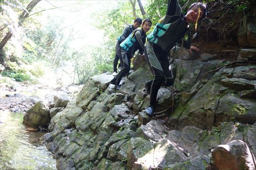 沖縄自然体験やんばる滝リバートレッキング沢登りコース5.17