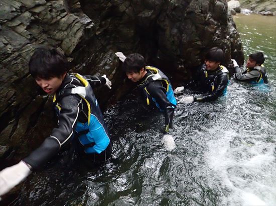 沖縄自然体験やんばる滝リバートレッキング沢登りコース2017.3.16