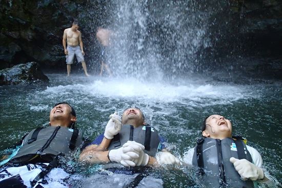 沖縄自然体験やんばる滝リバートレッキング沢登りコース2015.9.11