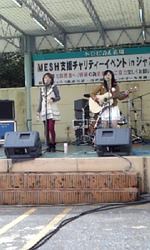 マキトモミ