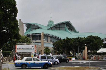 沖縄コンベンションセンター上空