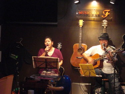 10月のライブスケジュール♪