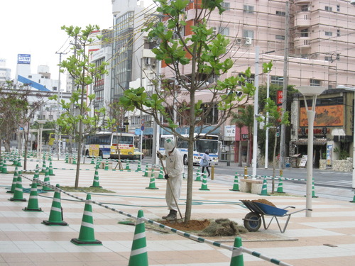 牧志駅前広場