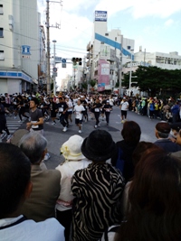 NAHAマラソン激走中！！