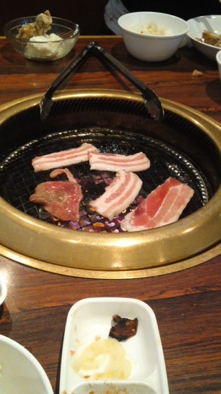 行って来ました、焼肉トライ