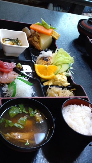 デート