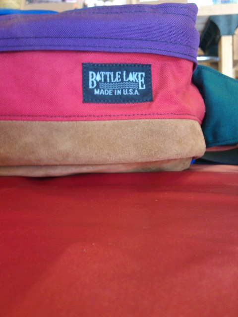 BATTLE LAKE 別注FANNY PACK