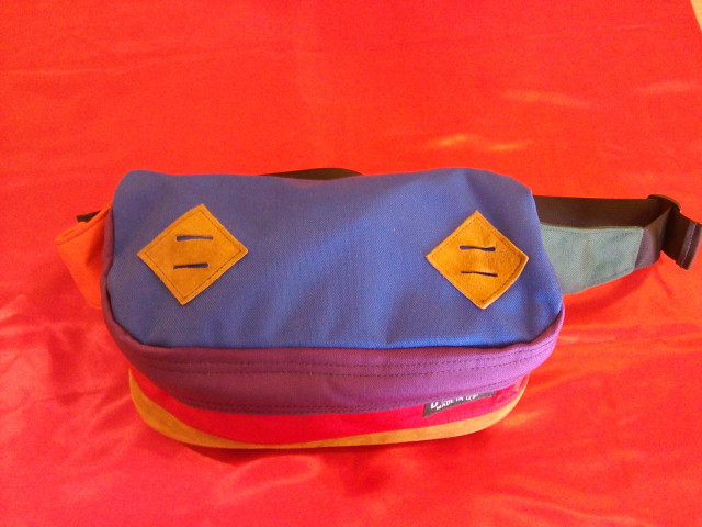 BATTLE LAKE 別注FANNY PACK