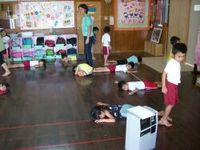 こどもヨガ 2008/07/01 08:54:38