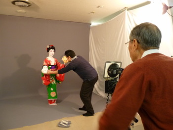 日本舞踊「三ツ面子守」の舞台です