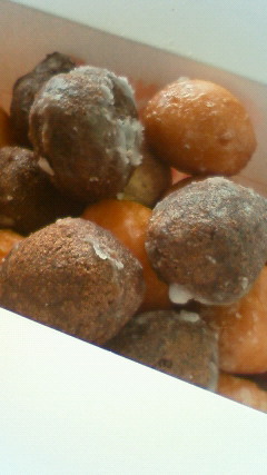DUNKIN’ DONUTS