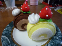 ロールケーキ。