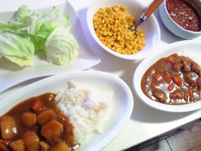チキンカレーとマドレーヌ