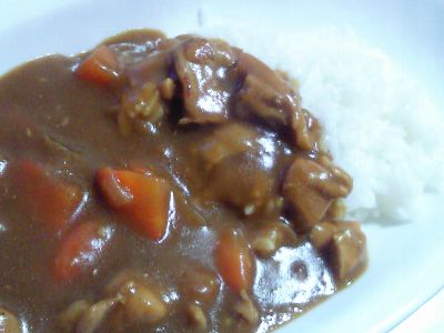チキンカレーとマドレーヌ