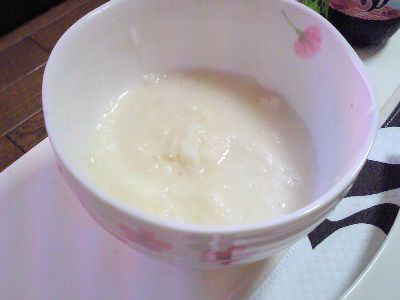 とろろごはんとぶりと大根菜