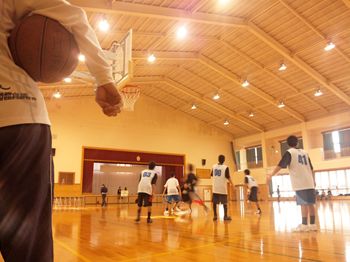 遅れてご挨拶です!