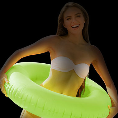 水着女性 水着女性