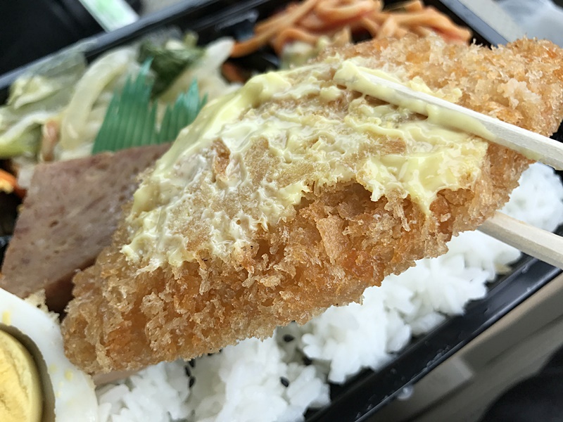 那覇市前島にある、わかさ弁当 本店で白身魚フライ弁当を買ったよ!! 那覇市前島にある、わかさ弁当 本店で白身魚フライ弁当を買ったよ!!