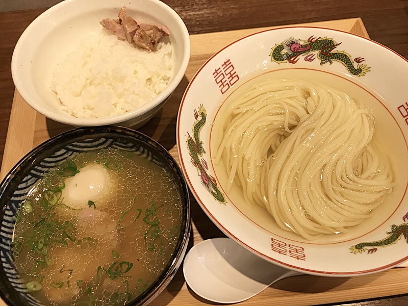 宜野湾市にある麺処 わた琉で昆布水つけ麺1,250円＋ライス100円を食べたよ！！
