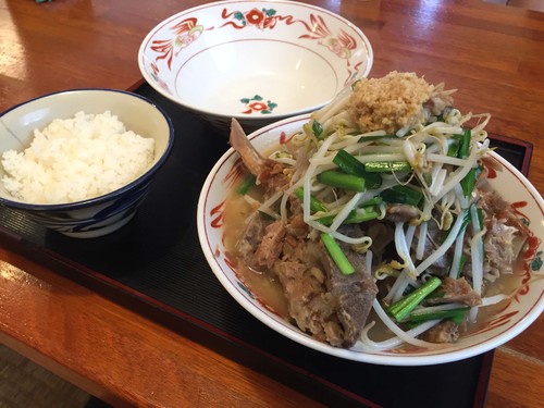 美味い沖縄そば屋さんが空港近くにありますよ。「そば処 たから家」 美味い沖縄そば屋さんが空港近くにありますよ。「そば処 たから家」