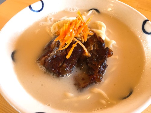 食べたことのない沖縄そば、名護市にあります「島豆腐と、おそば。真打田仲そば(しんうちたなかそば)」 食べたことのない沖縄そば、名護市にあります「島豆腐と、おそば。真打田仲そば(しんうちたなかそば)」
