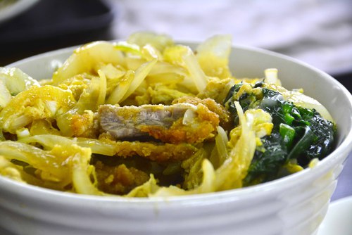 てびち好き集まれ!創業35年!金武町にある老舗食堂。「和泉食堂」 てびち好き集まれ!創業35年!金武町にある老舗食堂。「和泉食堂」