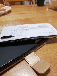 ★スマホが熱膨張？で膨れた 2021/08/13 06:00:00