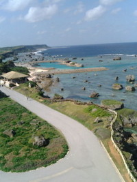東平安名岬