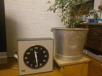 レトロな時計。 2012/04/25 21:27:40