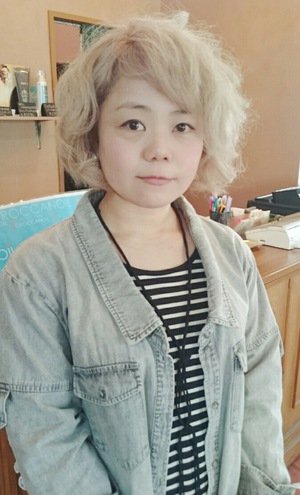 育てる楽しみブロンドヘアー