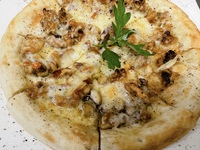 ナッツとチーズピザ 2022/10/11 14:28:51