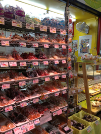 【平和通り散策】ドライフルーツ専門店を発見！そしてラジオ体操が始まったよ。