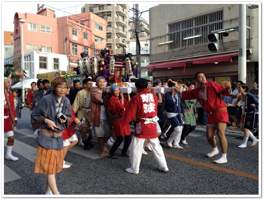 那覇祭り国際通りパレード