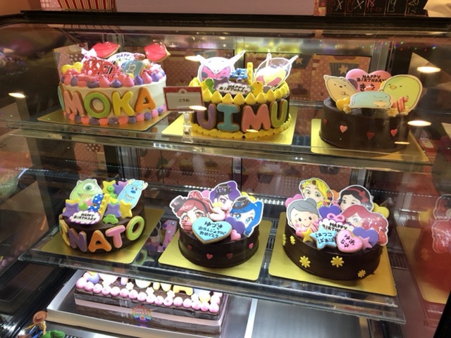 沖縄市にある Smile Sweets スマイルスイーツ でキャラクターケーキを初めてオーダー注文してみた アポロの生活