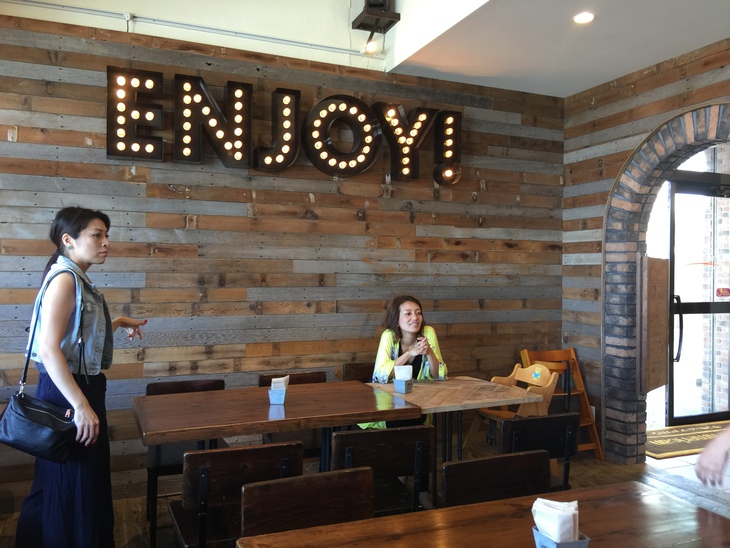 Breeze Cafe Sea Glassの店内