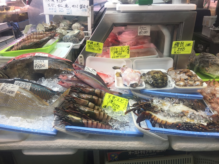 那覇市公設市場散歩