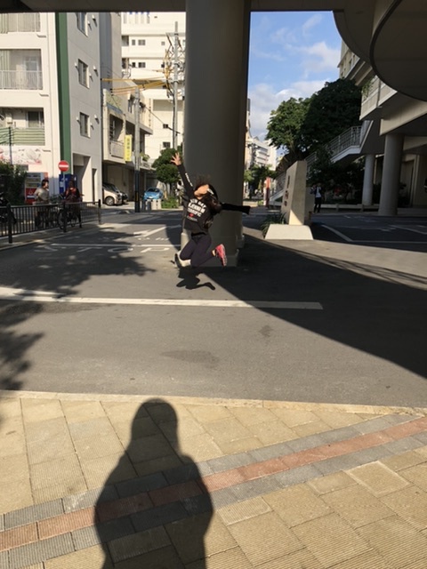 待ち時間の間にスマホで空中浮遊写真撮影遊びしてみた