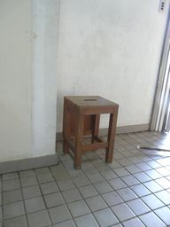 学校にて