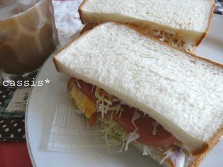 ブランチとカフェオレ