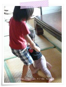 お姉ちゃん業がんばってます