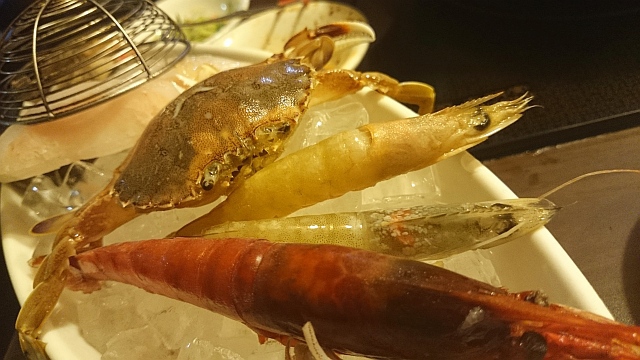 先日行ってきた台湾の蟹とエビ。