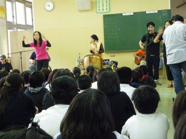 コザ小学校ライブへ行ってきました！