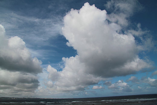 海と空とそんな時でした